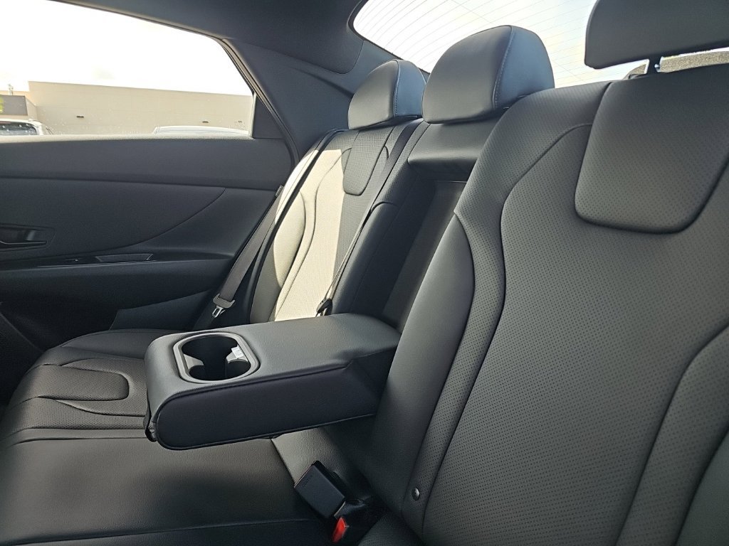 New 2026 Hyundai Elantra SEL Sport FWD image 29