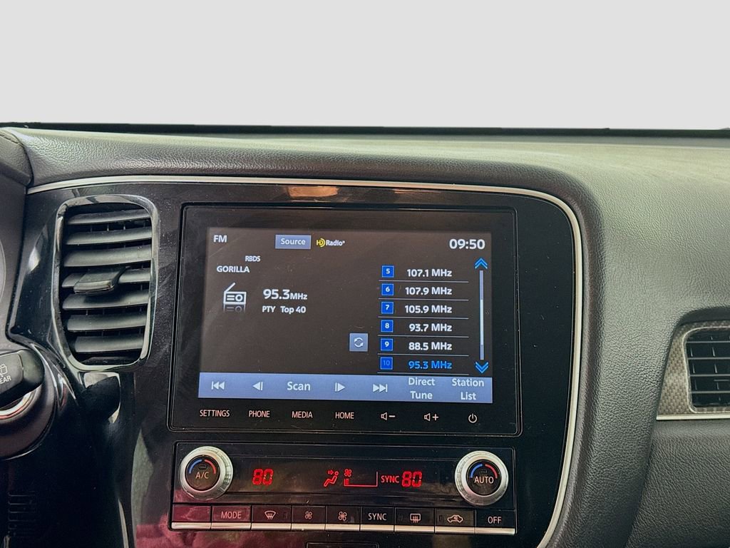 Used 2020 Mitsubishi Outlander SEL image 14