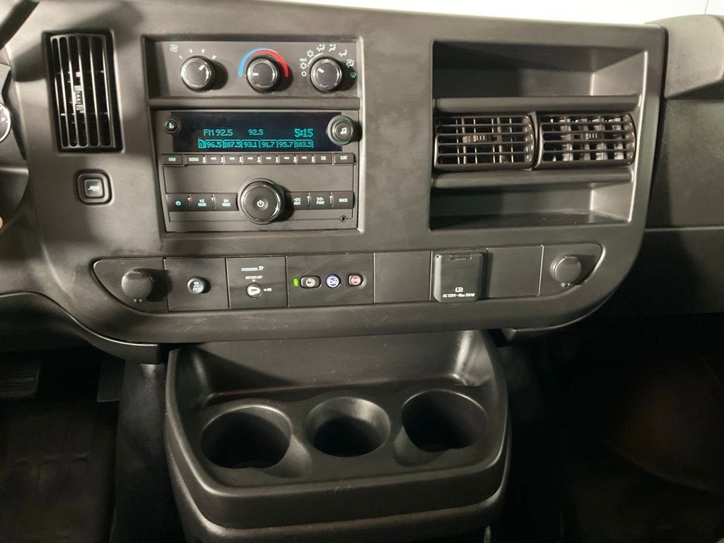Used 2021 GMC Savana 2500 Extended RWD image 17