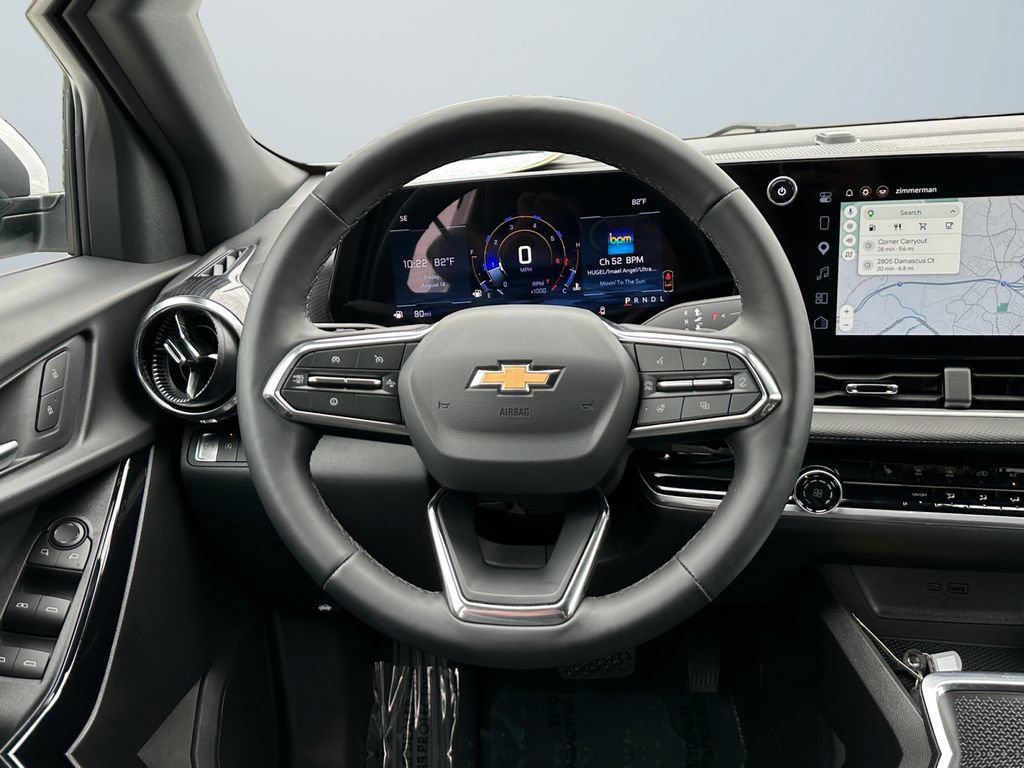 Used 2026 Chevrolet Equinox LT FWD image 12