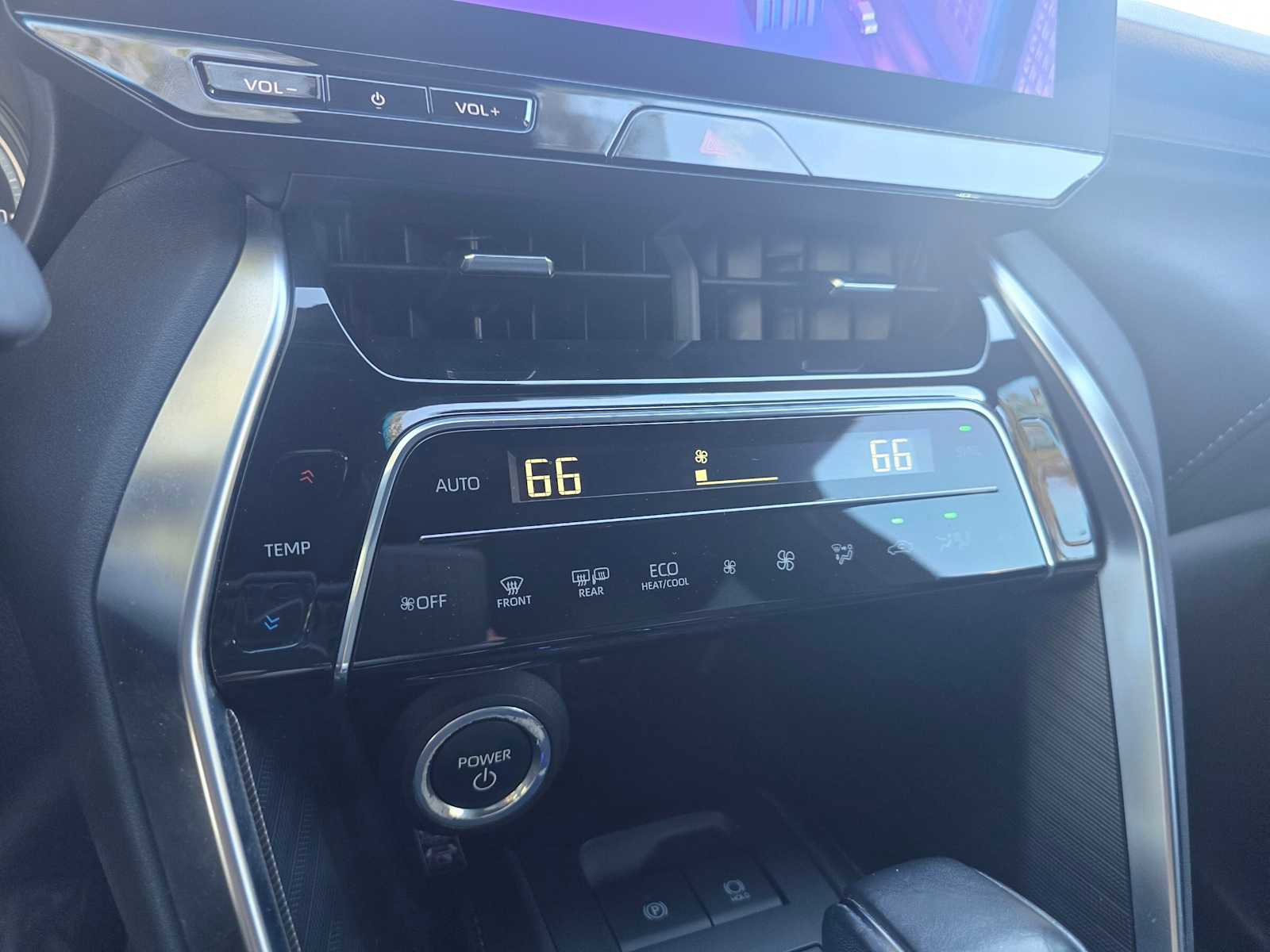 Used 2023 Toyota Venza Nightshade image 30