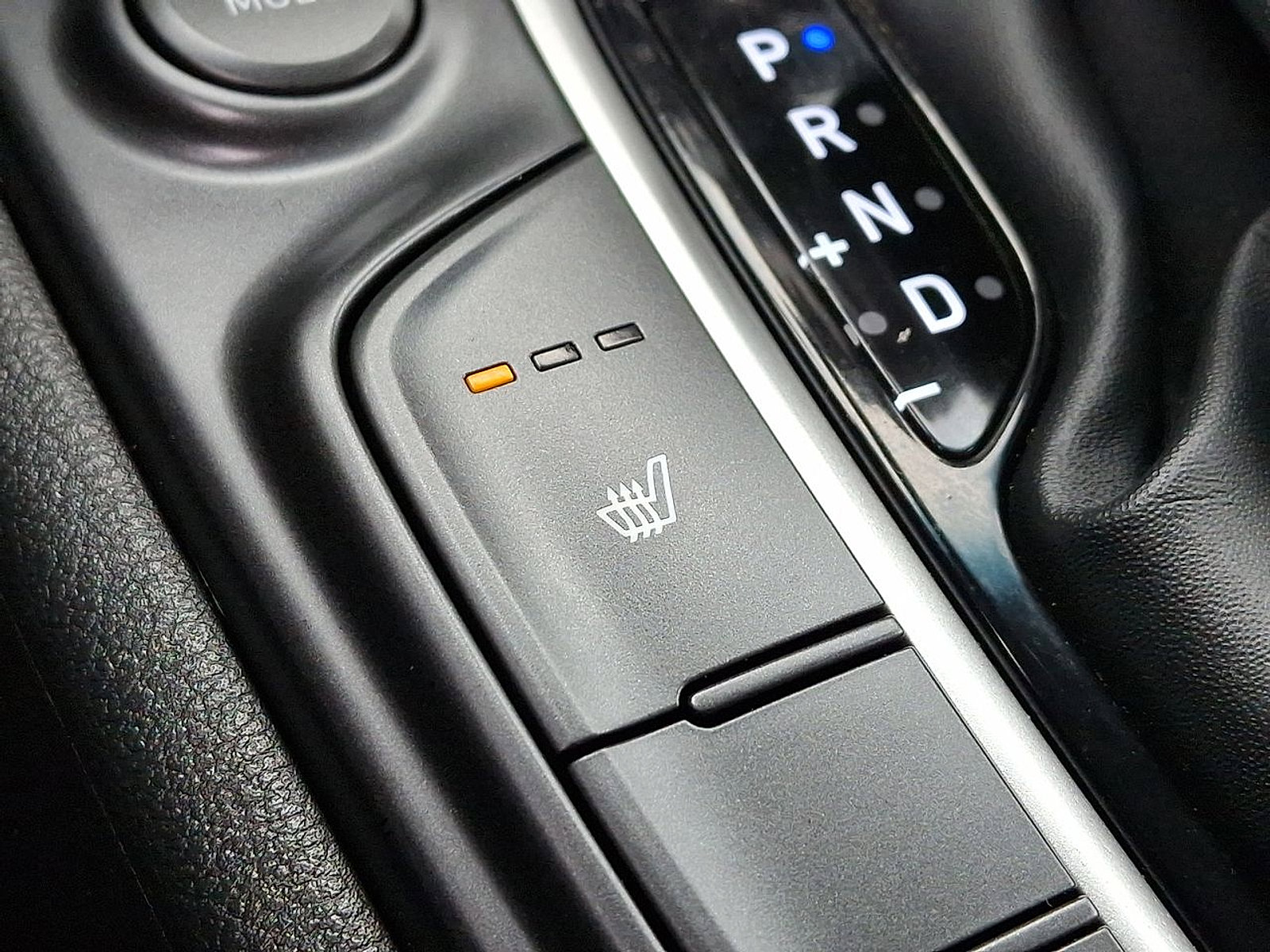 Used 2019 Hyundai Kona SEL w/ SEL Tech Package 02 FWD image 19