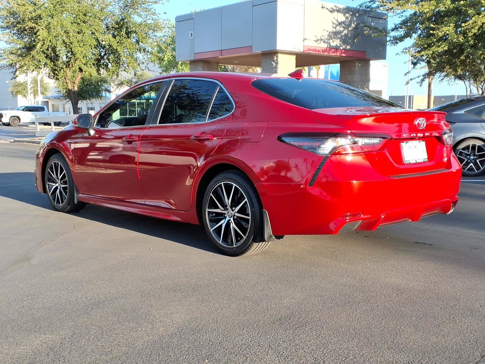 Certified 2024 Toyota Camry SE FWD image 6