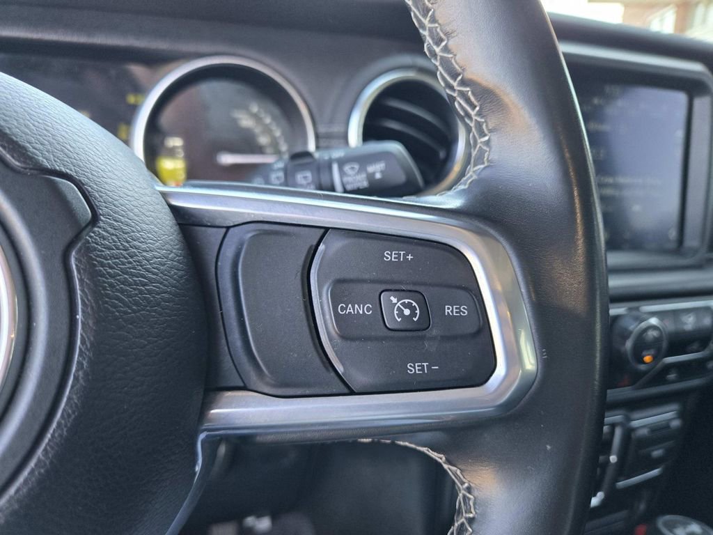 Used 2021 Jeep Wrangler Unlimited Sahara image 25