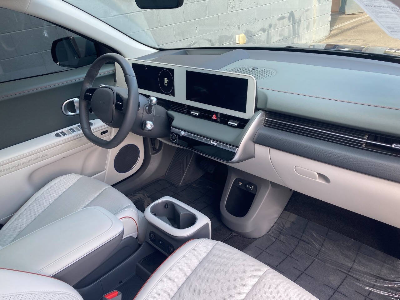 Used 2023 Hyundai Ioniq 5 Limited AWD/4WD image 8