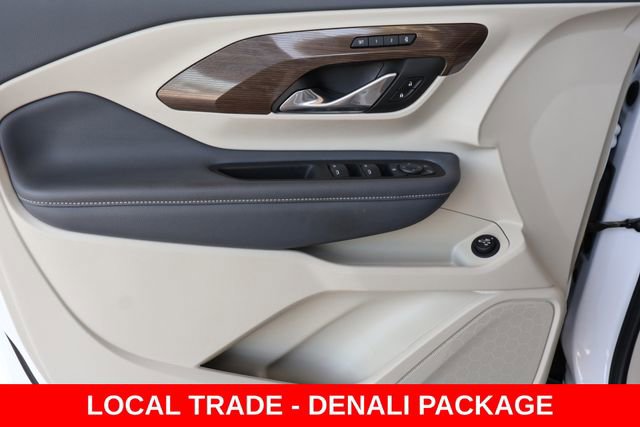 Used 2024 GMC Terrain Denali w/ Denali Premium Package image 12