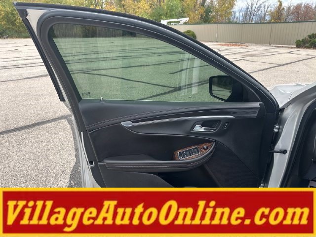 Used 2015 Chevrolet Impala LT w/ Convenience Package FWD image 10