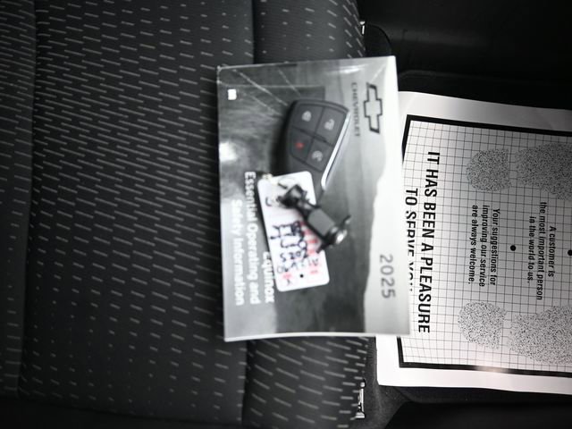 Used 2025 Chevrolet Equinox LT image 10