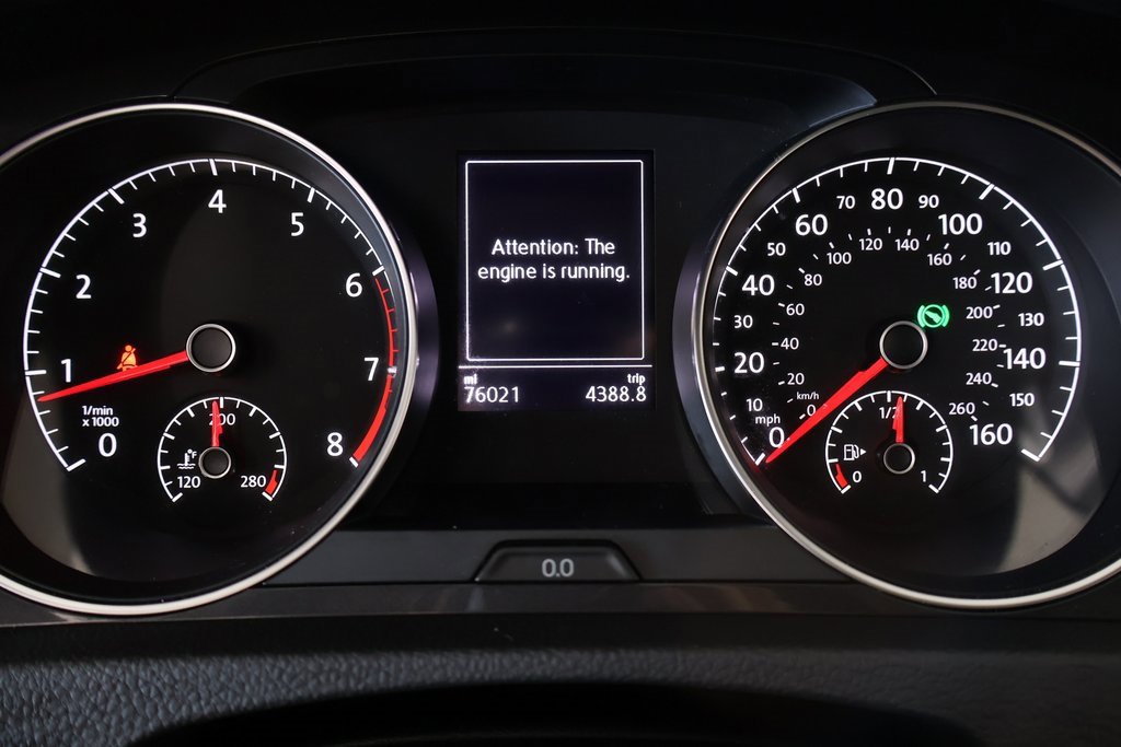 Used 2019 Volkswagen Golf SE w/ Driver Assistance Package image 4