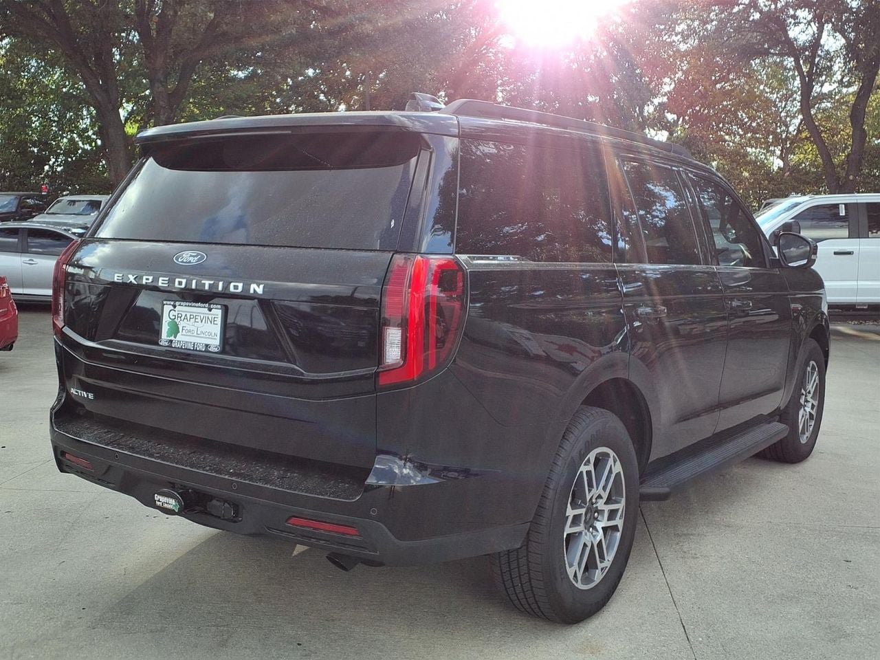New 2026 Ford Expedition Active RWD image 4