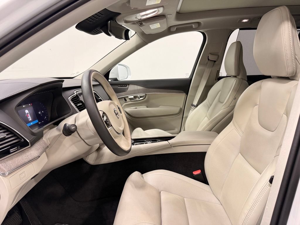 Used 2024 Volvo XC90 B6 Ultimate w/ Protection Package Premier AWD/4WD image 12
