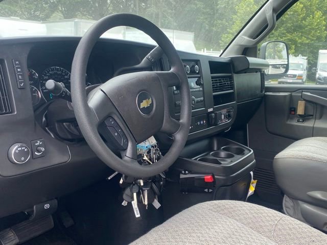 New 2025 Chevrolet Express 3500 w/ Power Convenience Package image 28