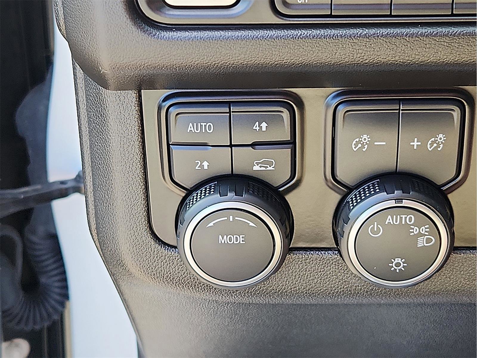 Used 2023 Chevrolet Tahoe RST image 18