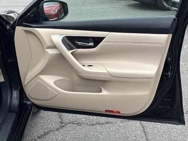 Used 2015 Nissan Altima 3.5 SL FWD image 6