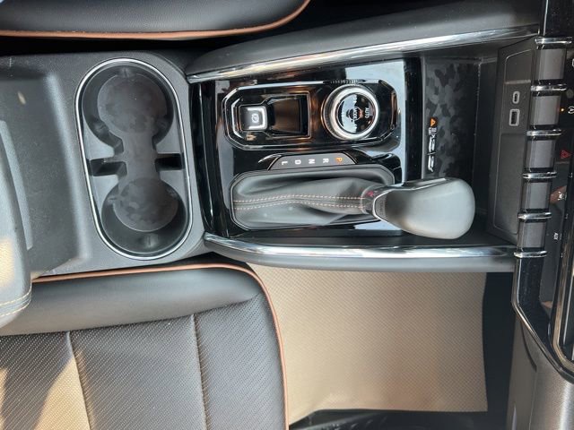 Used 2023 GMC Canyon AT4 w/ AT4 Premium Package image 11