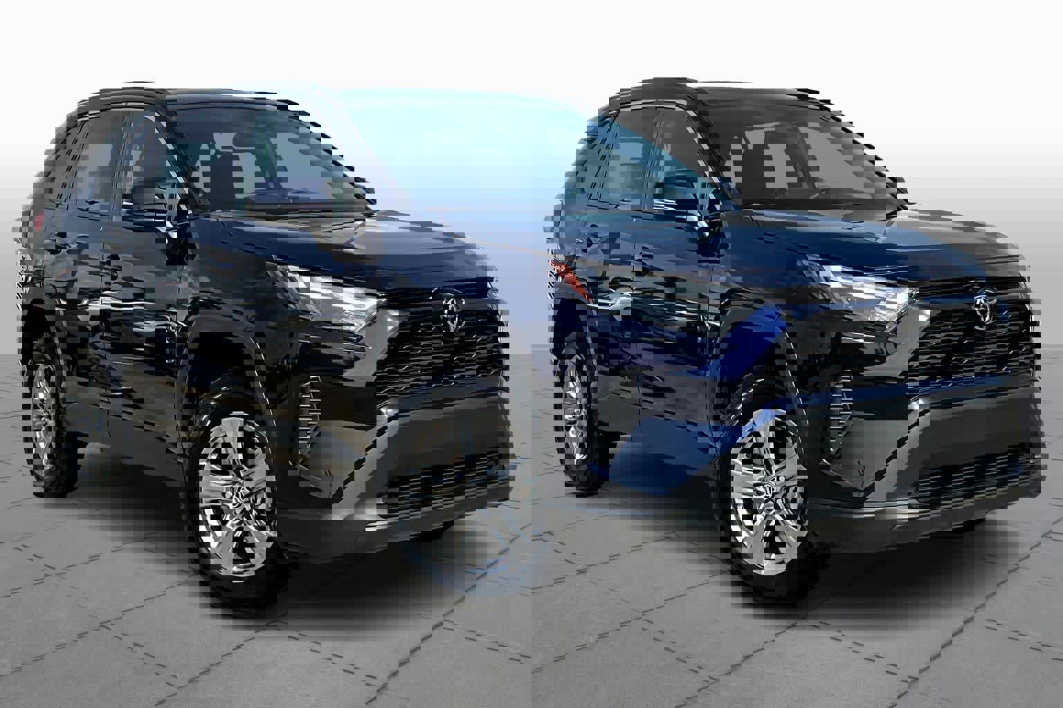 Used 2024 Toyota RAV4 XLE image 2