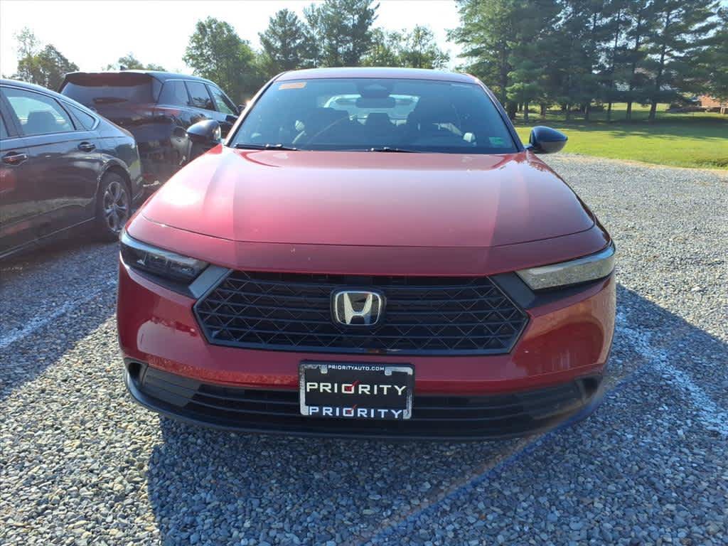 Used 2025 Honda Accord Sport image 6