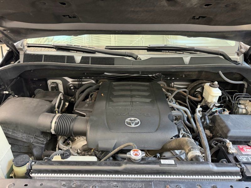 Used 2018 Toyota Tundra SR5 w/ SR5 Upgrade Package RWD image 26