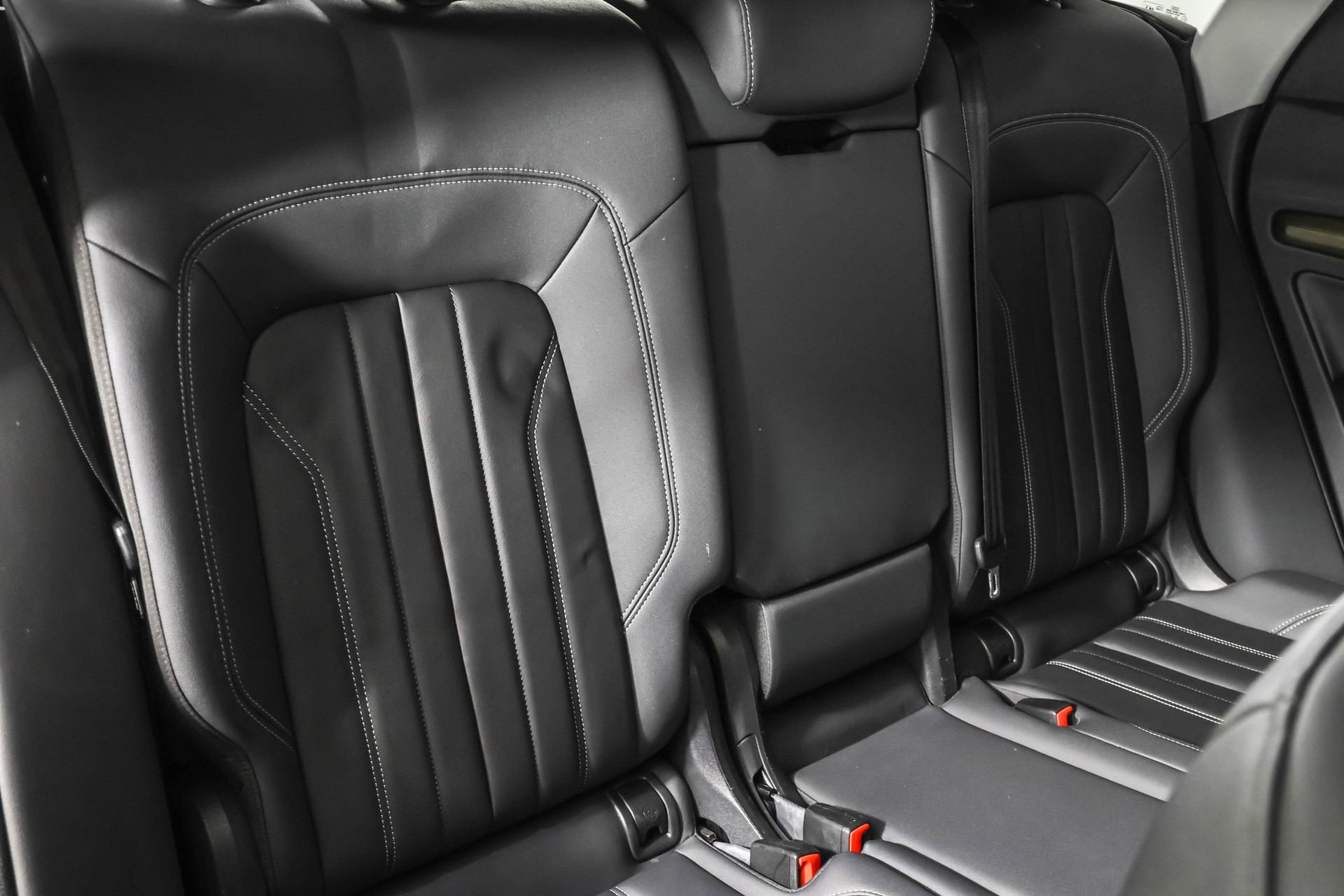 Used 2022 Audi Q5 2.0T Premium image 43