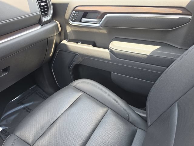 Used 2025 GMC Sierra 1500 SLT AWD/4WD image 19
