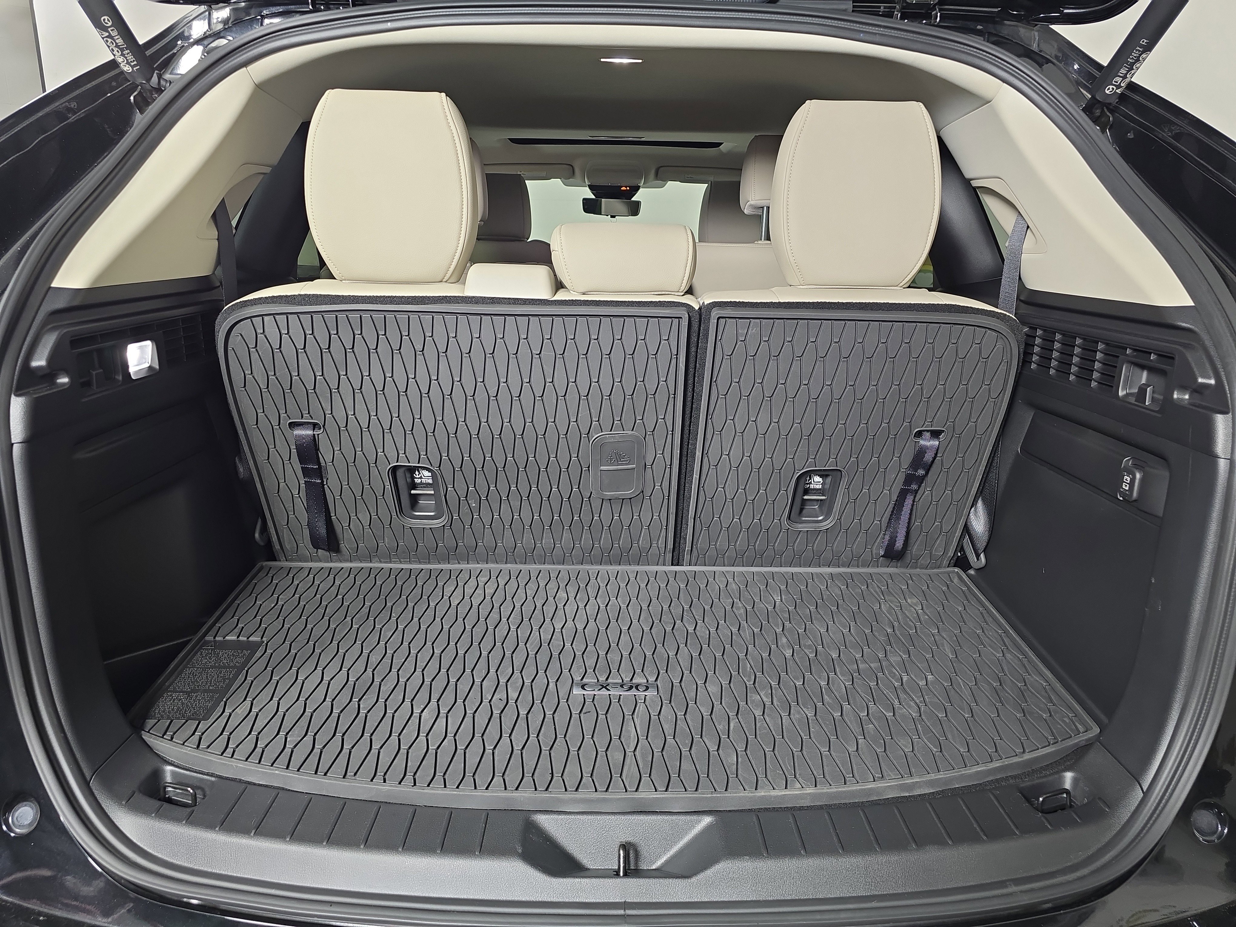 Certified 2024 MAZDA CX-90 Plug-In Hybrid w/ Preferred image 27