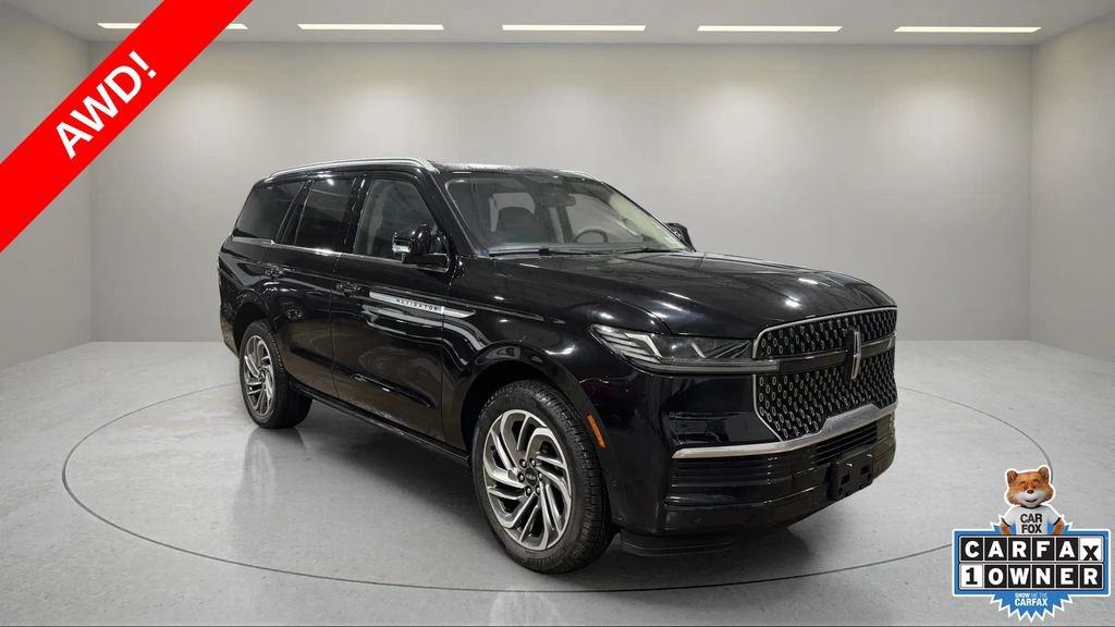 Certified 2025 Lincoln Navigator Reserve AWD/4WD image 1