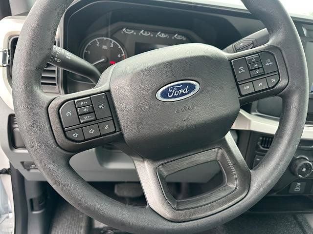 New 2025 Ford F550 4x4 Regular Cab Super Duty image 12