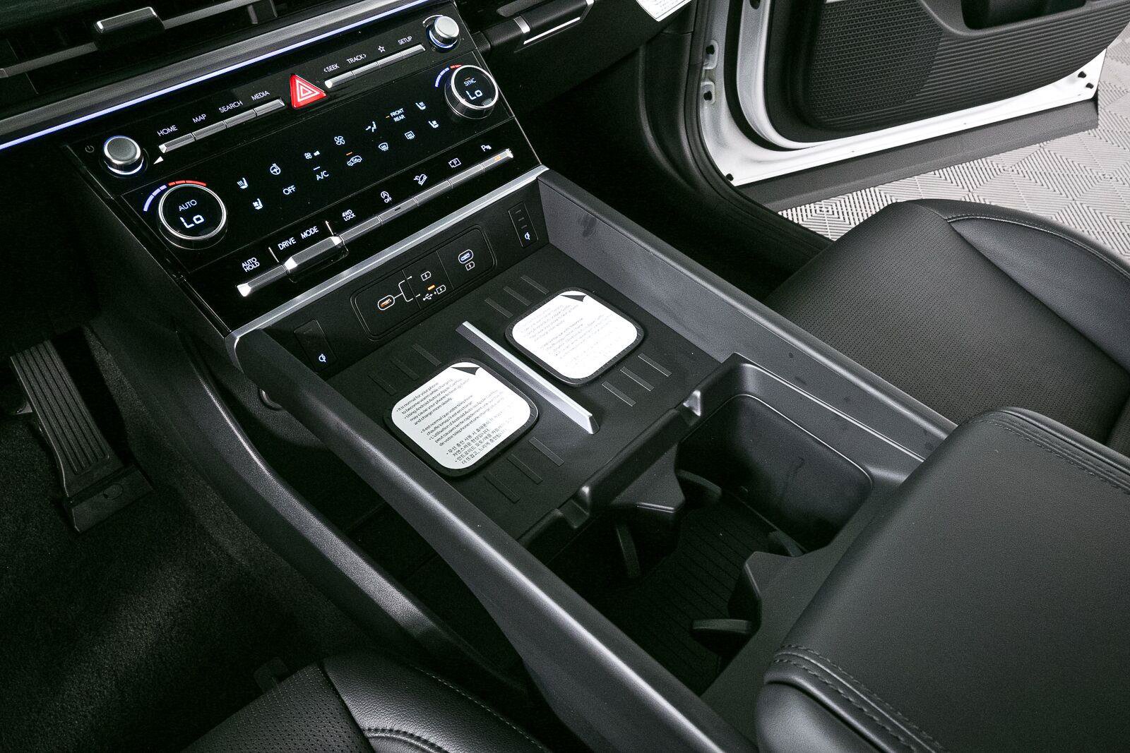 New 2026 Hyundai Santa Fe Limited AWD/4WD image 18