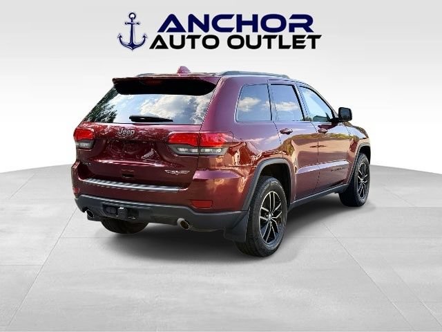 Used 2017 Jeep Grand Cherokee Trailhawk w/ Trailhawk Luxury Group AWD/4WD image 8