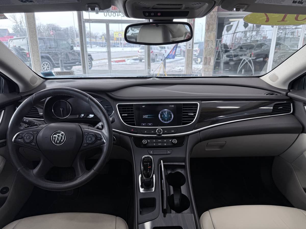 Used 2017 Buick LaCrosse Essence image 40