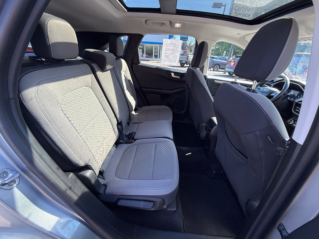 Used 2021 Ford Escape SE w/ SE Sport Appearance Package AWD/4WD image 37