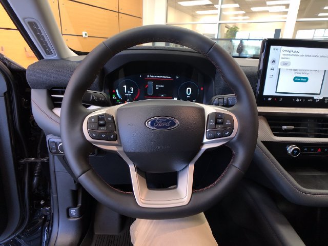 New 2026 Ford Explorer Active w/ Active Comfort Package AWD/4WD image 13