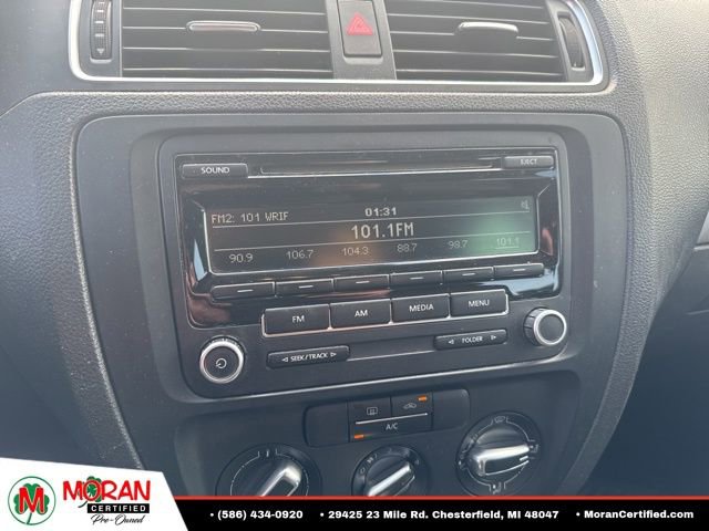 Used 2013 Volkswagen Jetta SE FWD image 16