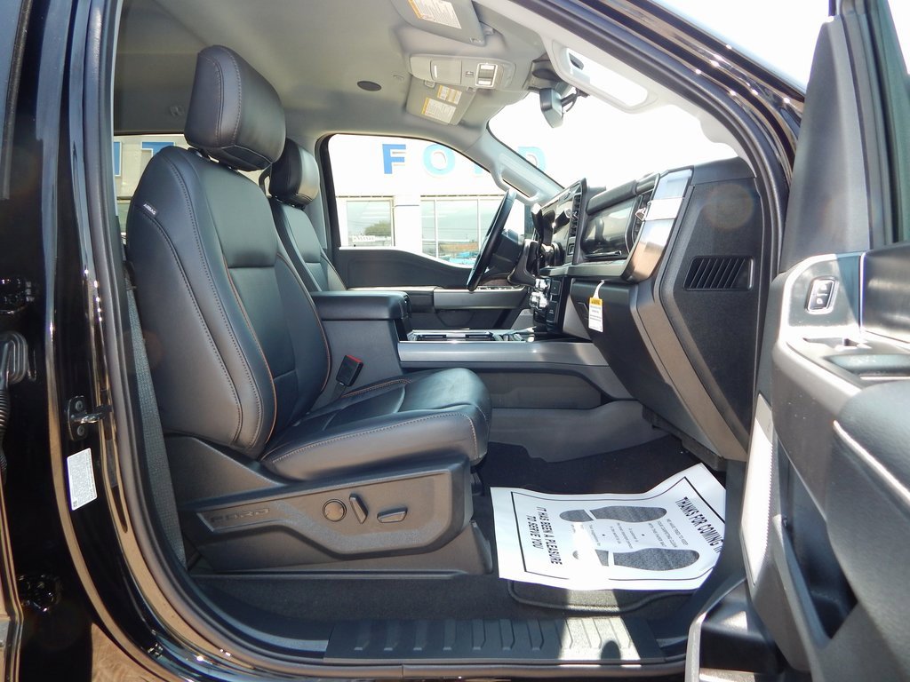 New 2025 Ford F250 Lariat w/ Lariat Ultimate Package image 15