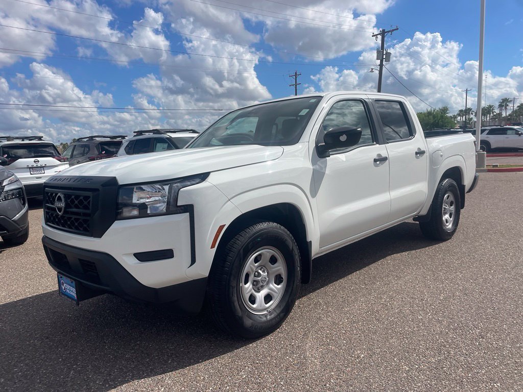 Used 2024 Nissan Frontier S RWD image 3