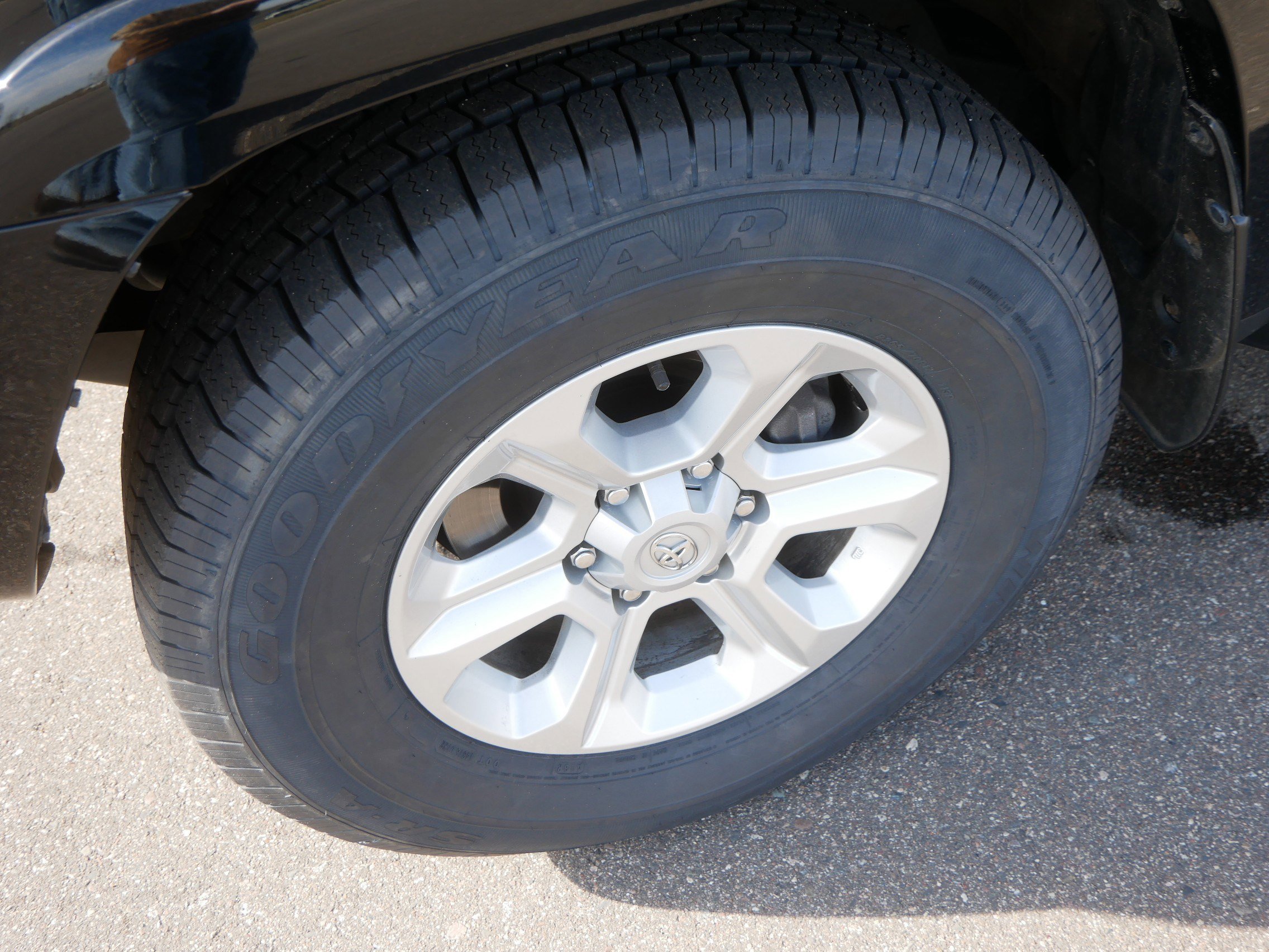 Used 2022 Toyota 4Runner SR5 image 16