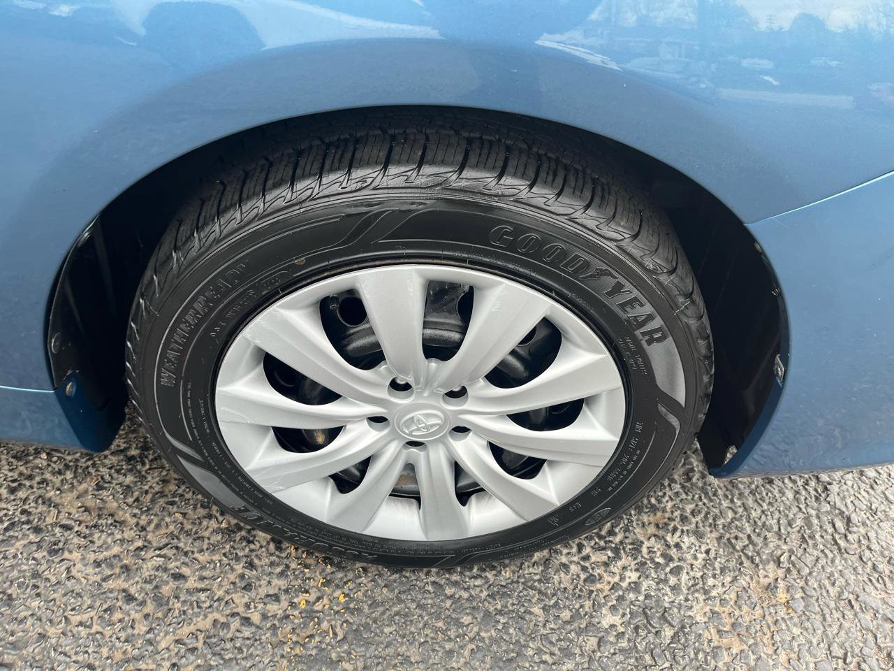 Used 2013 Toyota Corolla LE FWD image 11