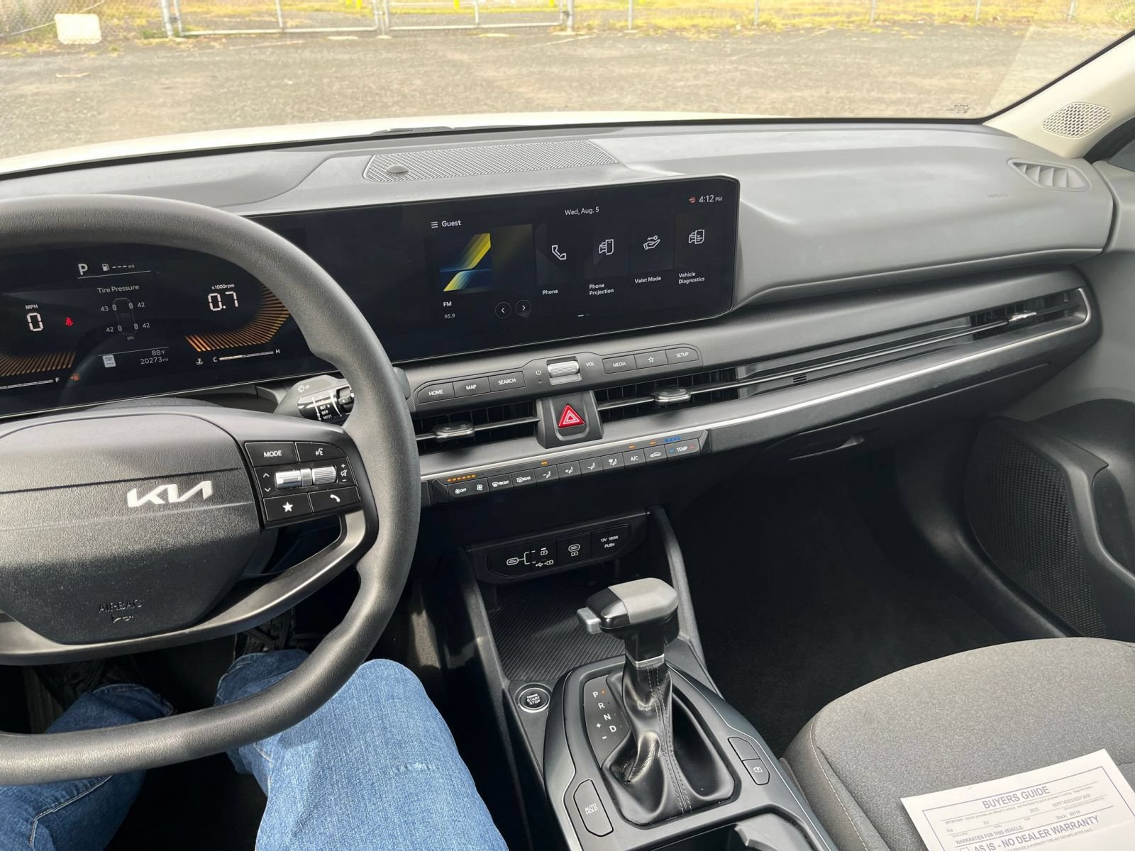 Used 2025 Kia K4 FWD image 27