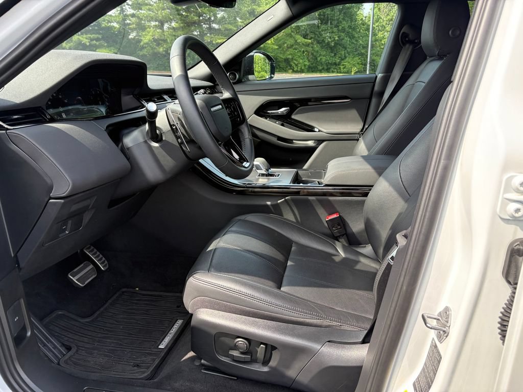 Used 2024 Land Rover Range Rover Evoque Dynamic SE AWD/4WD image 14