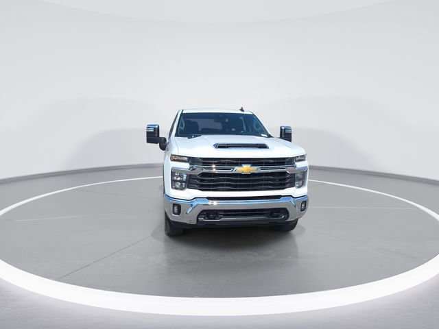 Used 2024 Chevrolet Silverado 2500 LT AWD/4WD image 3