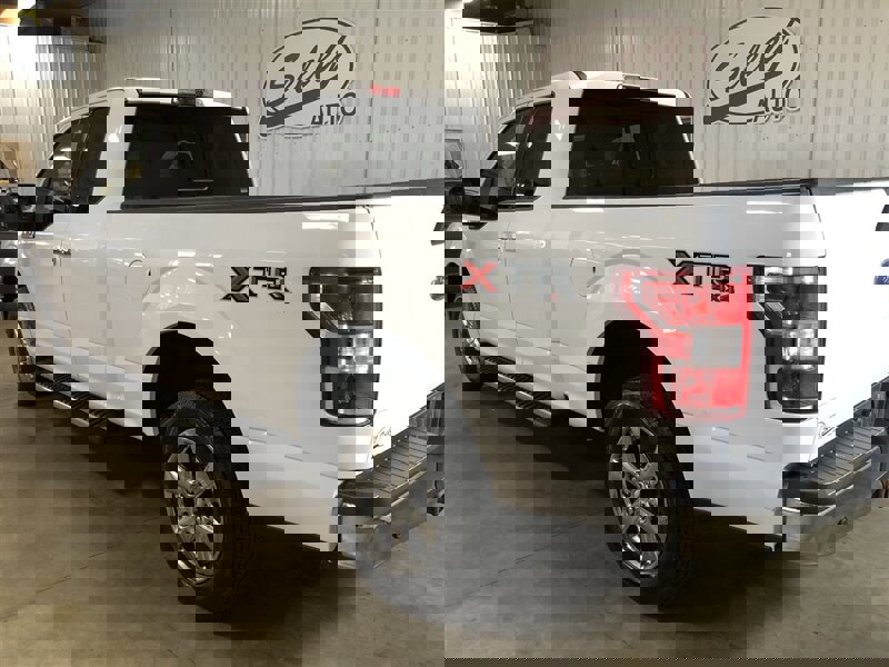 Used 2020 Ford F150 XLT w/ Equipment Group 302A Luxury image 3