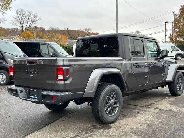 New 2026 Jeep Gladiator Sport AWD/4WD image 4