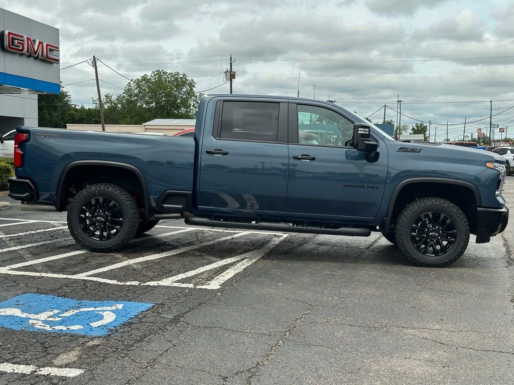 New 2026 Chevrolet Silverado 2500 LT w/ Trail Boss Package AWD/4WD image 4