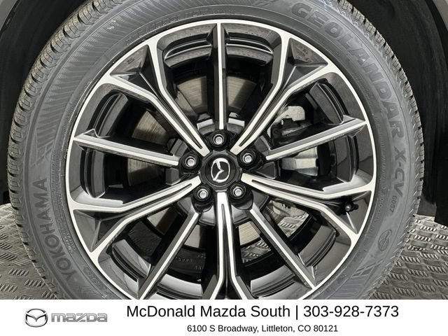 Certified 2025 MAZDA CX-70 Plug-In Hybrid w/ Premium Pkg AWD/4WD image 10