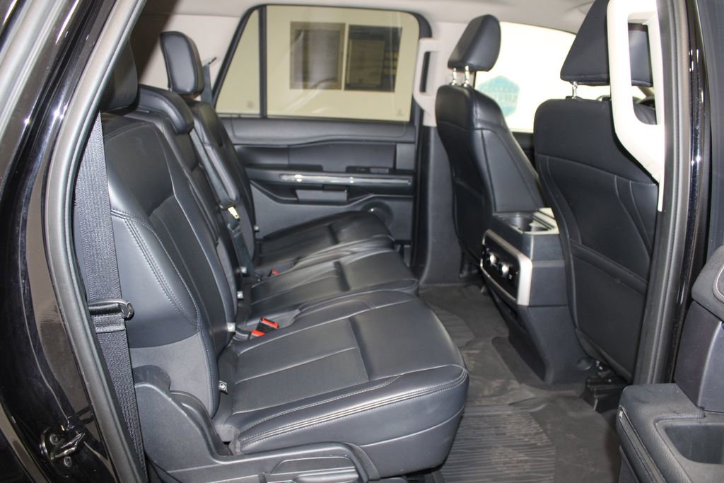 Used 2024 Ford Expedition Max XLT image 34