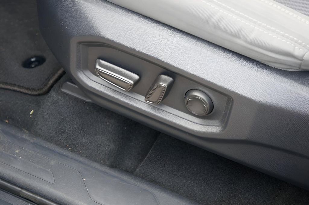 Used 2025 Toyota Tundra SR5 w/ SR5 Convenience Package image 17