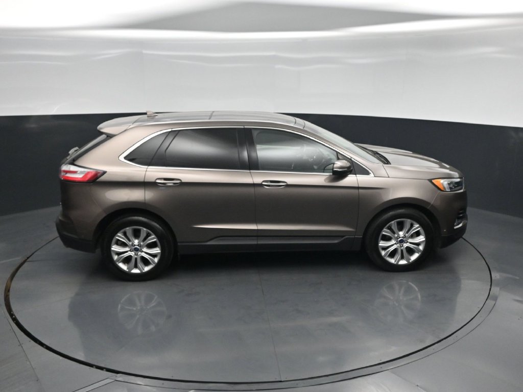 Certified 2019 Ford Edge Titanium w/ Equipment Group 301A FWD image 42