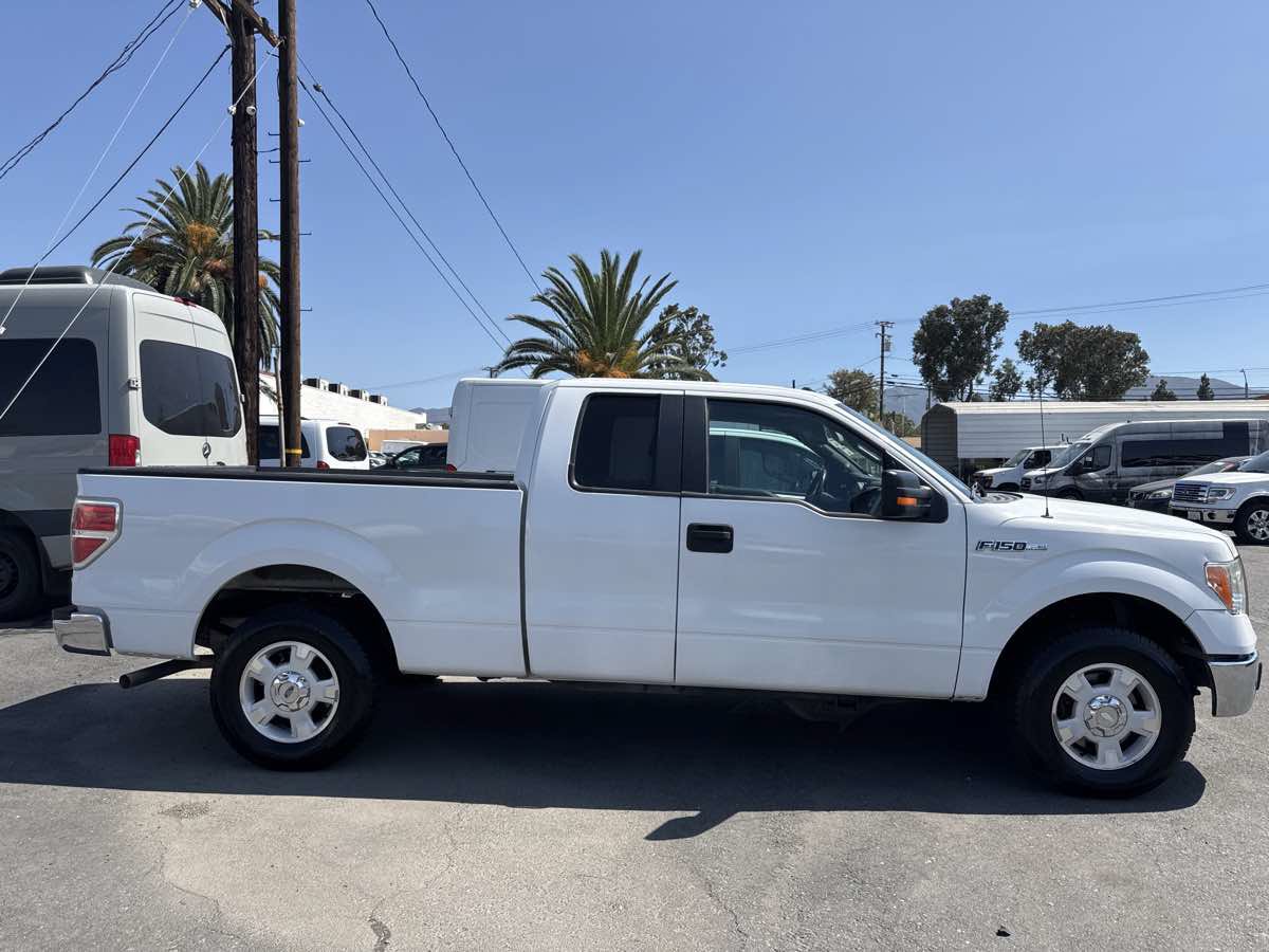 Used 2013 Ford F150 XLT w/ Mid Equipment Group RWD image 2