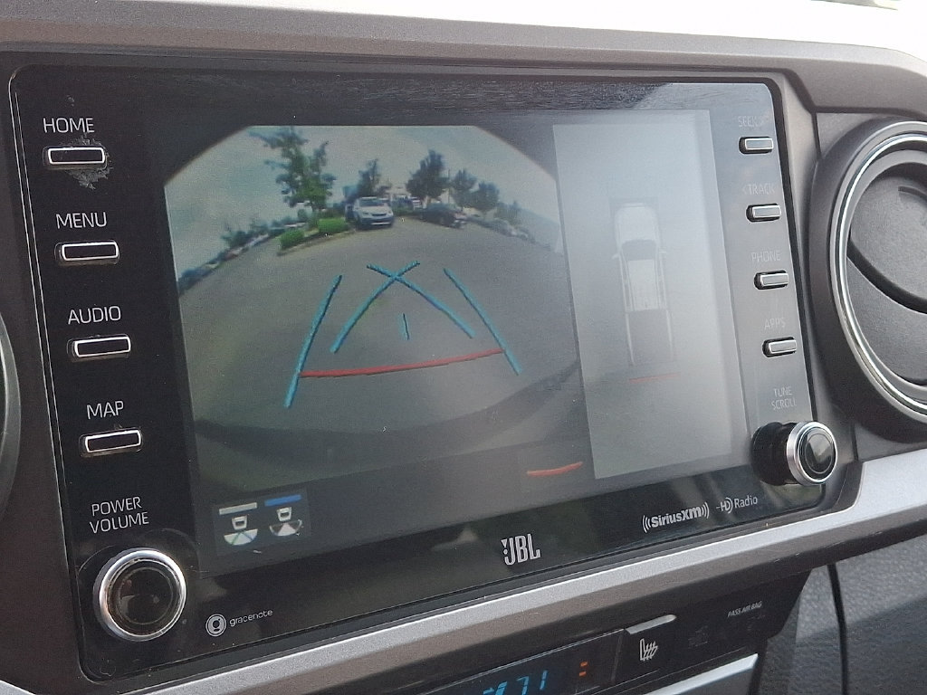 Used 2020 Toyota Tacoma Limited AWD/4WD image 4