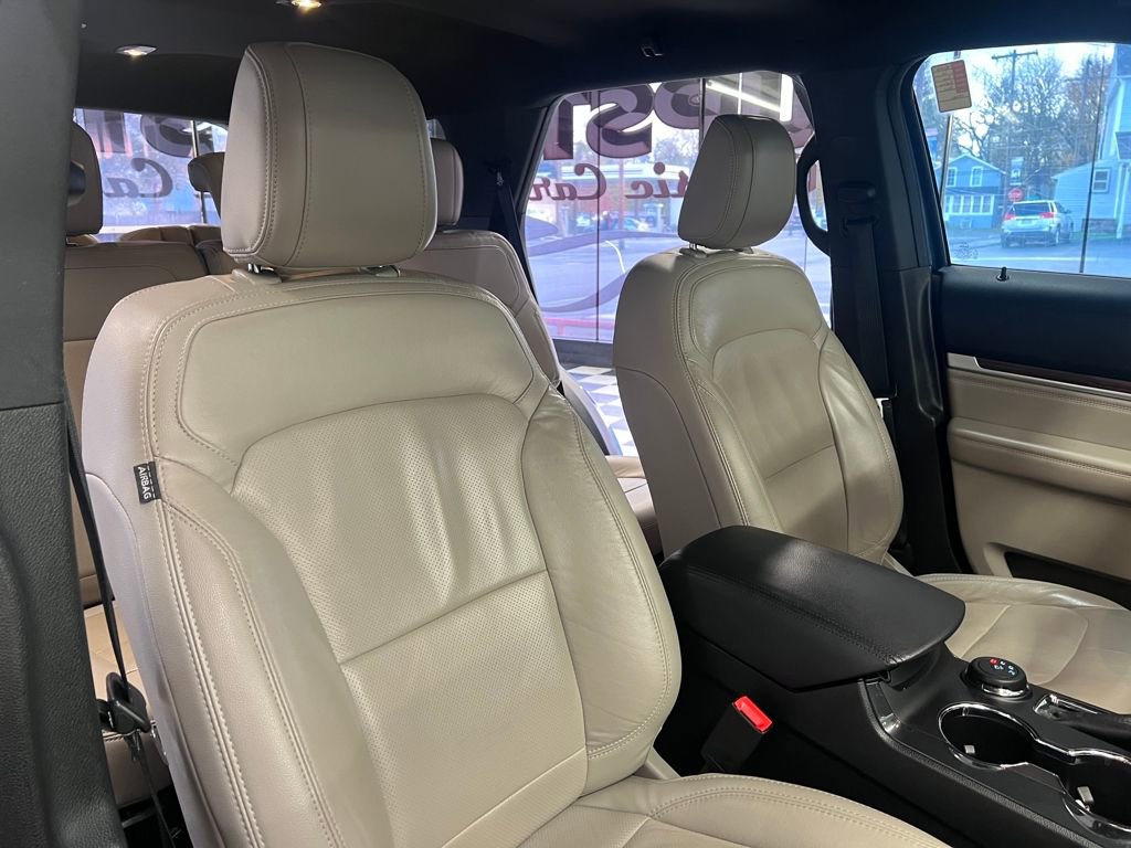 Used 2018 Ford Explorer Limited w/ Equipment Group 301A image 33